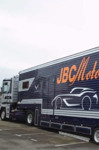 goupe et séminaire-vehicule-de-collection-jbcmotorsport